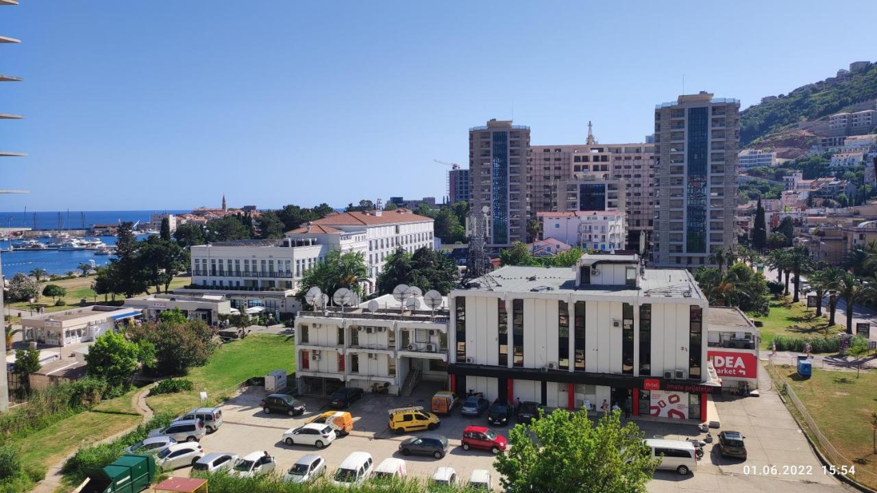 Apartments Lora In Apart-Hotel Будва Экстерьер фото