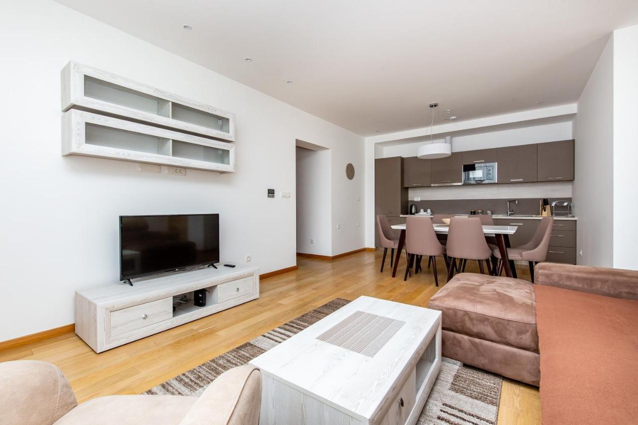 Apartments Lora In Apart-Hotel Будва Экстерьер фото