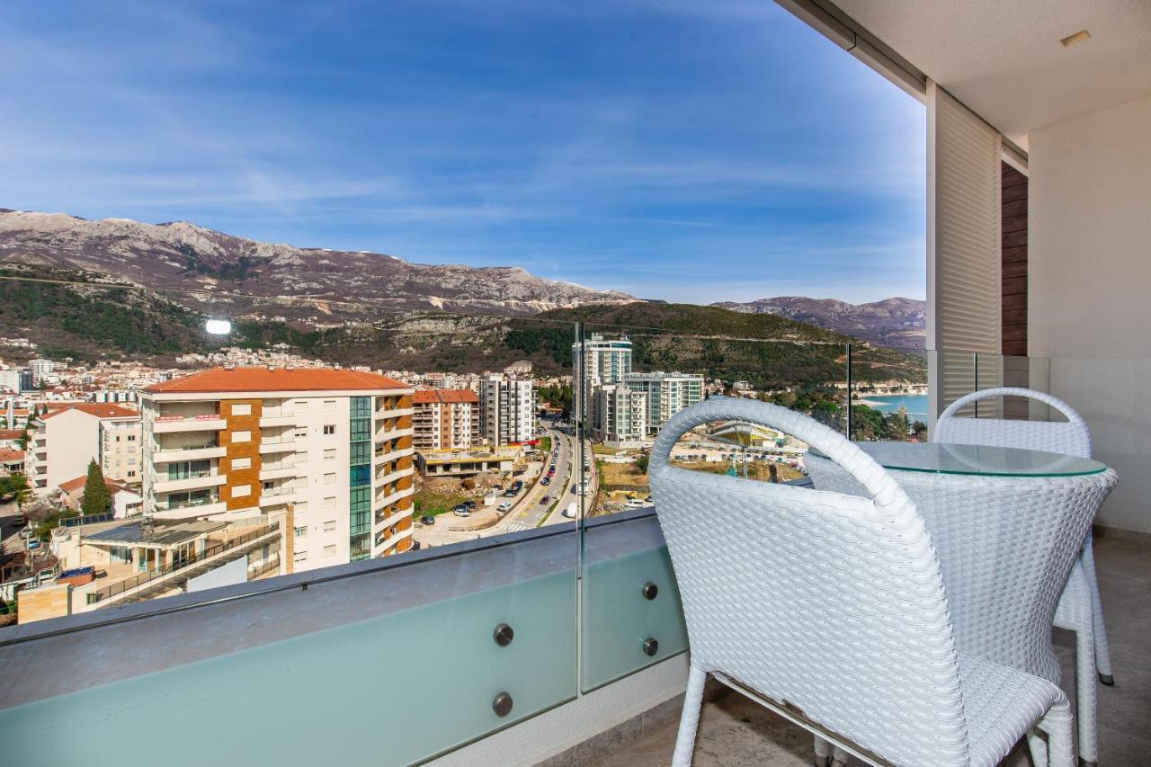 Apartments Lora In Apart-Hotel Будва Экстерьер фото