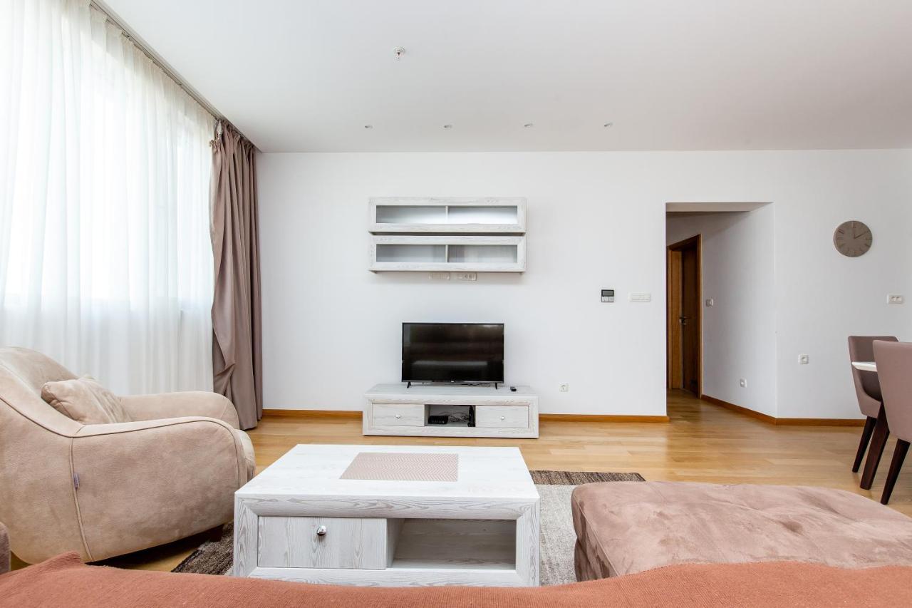 Apartments Lora In Apart-Hotel Будва Экстерьер фото